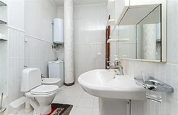 Khreschatyk Business Suites Hotel