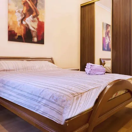 Khreschatyk Business Suites Hotel