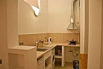 Hotel Khreschatyk Business Suites 4*