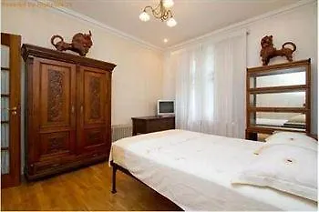 Hotel Khreschatyk Business Suites 4*